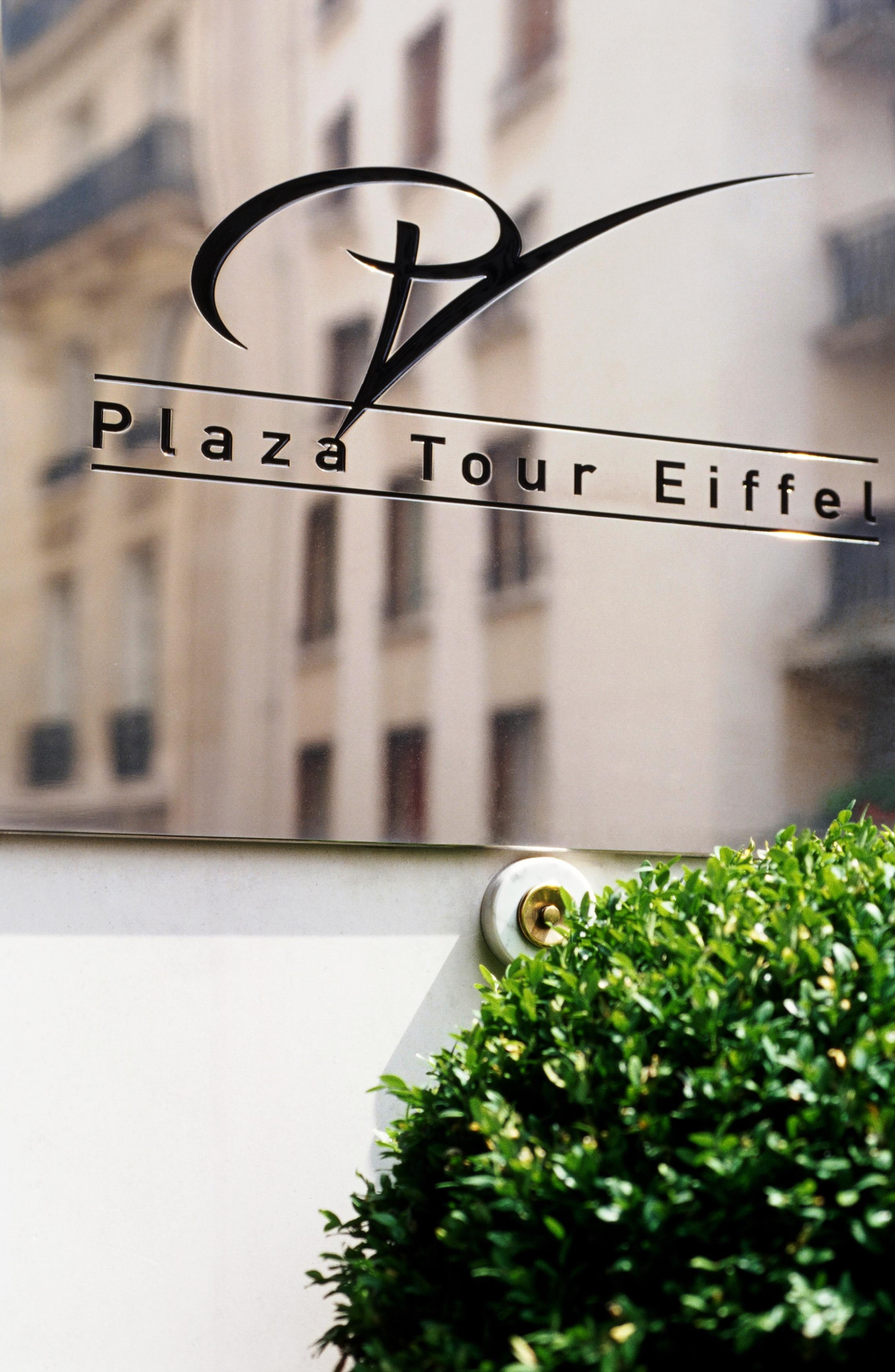 Plaza Tour Eiffel Hotel Paris Exterior foto